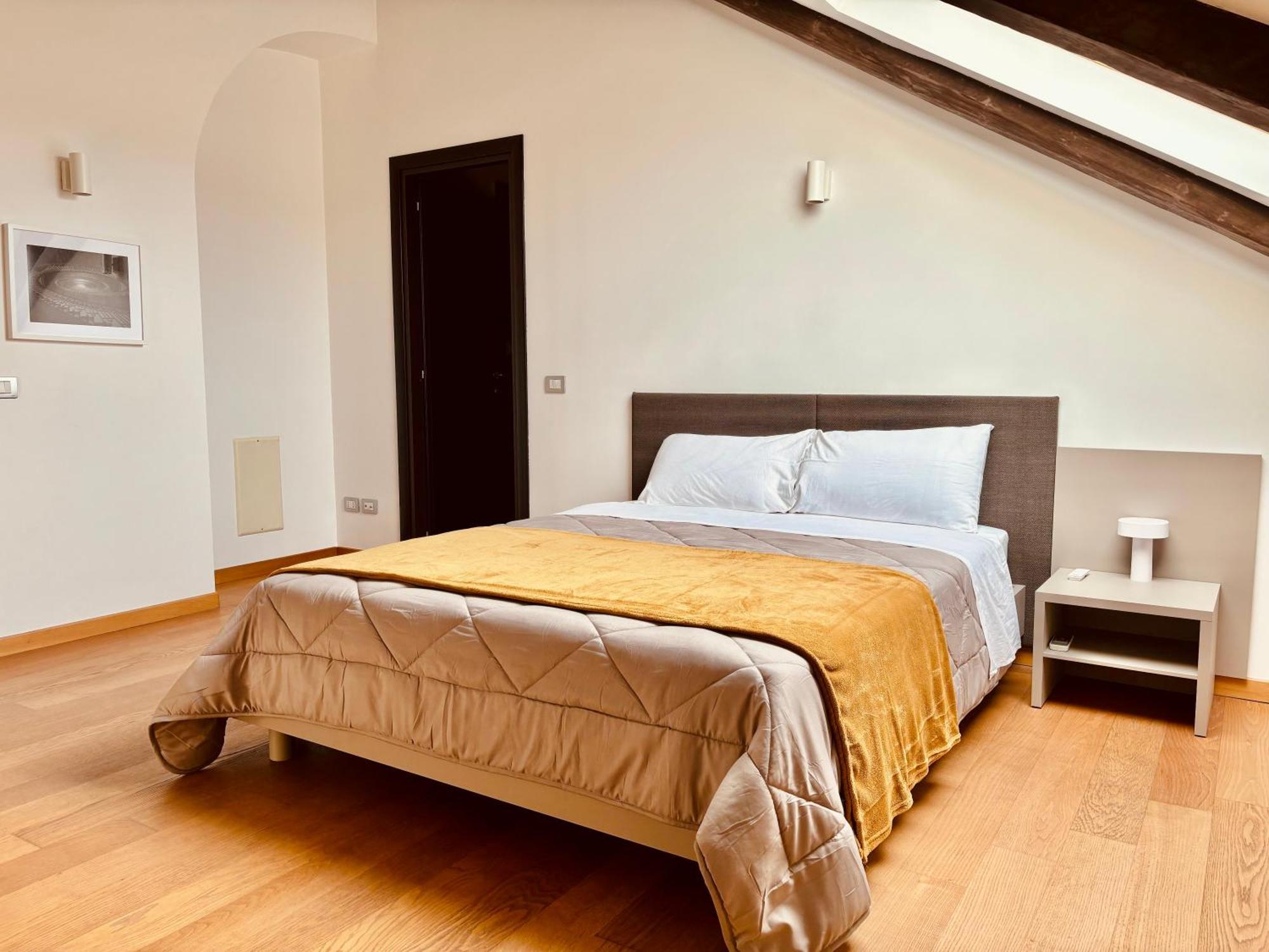 Unonoveuno Luxury Apartment 那不勒斯 外观 照片